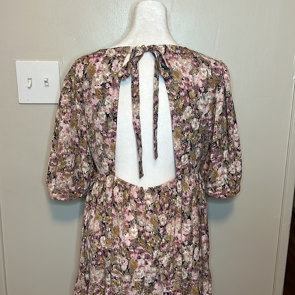 En Saison Jocelyn Floral Midi Dress Open Back Tiered Pink Size Small - Picture 10 of 11